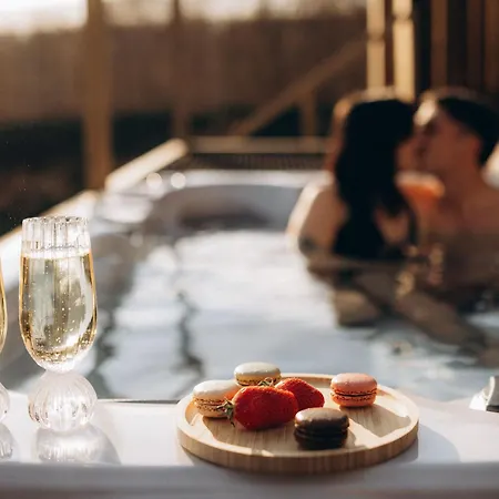 L Atypique Insolite Avec Et Sauna Privatifs